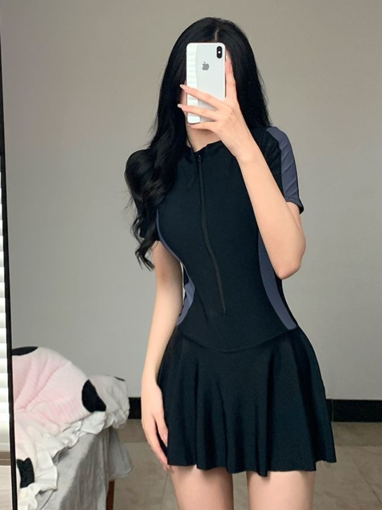 2026 New Women's Modest One Pi - Swimsuit One Piece 评论和价格